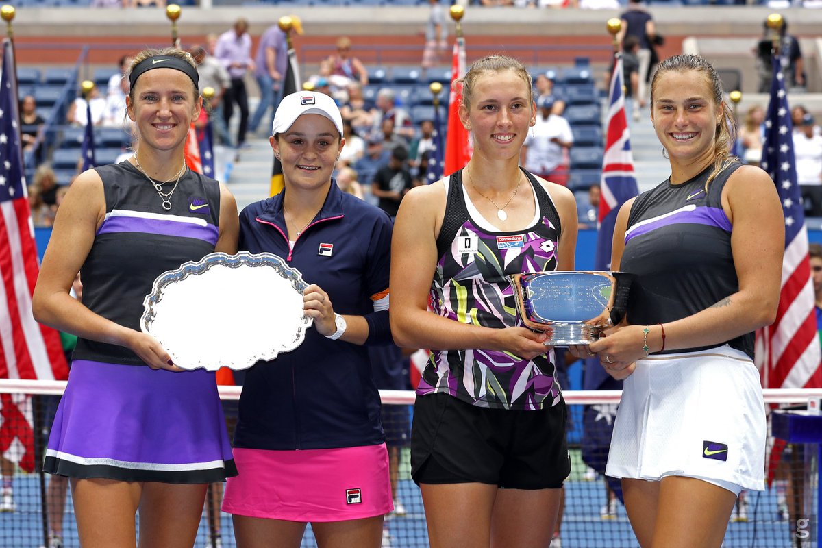 #USOpen
Women's Doubles
FINAL

[4] ELISE MERTENS / ARYNA SABALENKA (🇧🇪/🇧🇾) win their first Grand Slam Doubles Title, beating [8] Ashleigh Barty / Victoria Azarenka (🇦🇺/🇧🇾) 75 75

(Pic: WTA)