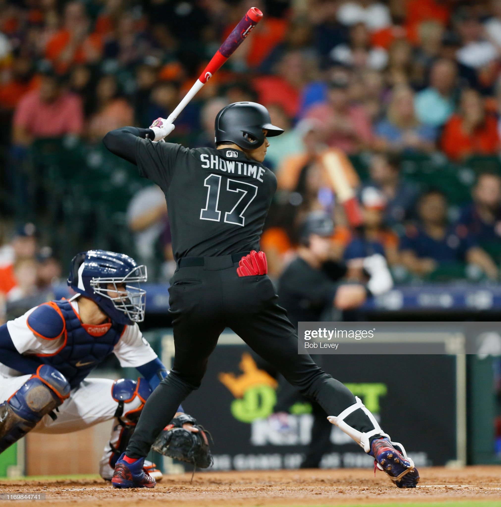 ウイザス ボールパーク 野球ユニフォーム専門店 ウイザスの中の人 です 先月末のmlbプレイヤーズウィークエンド 今年の ユニフォームは 真っ白 と 真っ黒 でビックリしました Bs夏の陣も今年は黒のユニフォームでしたが カラフルで複雑な