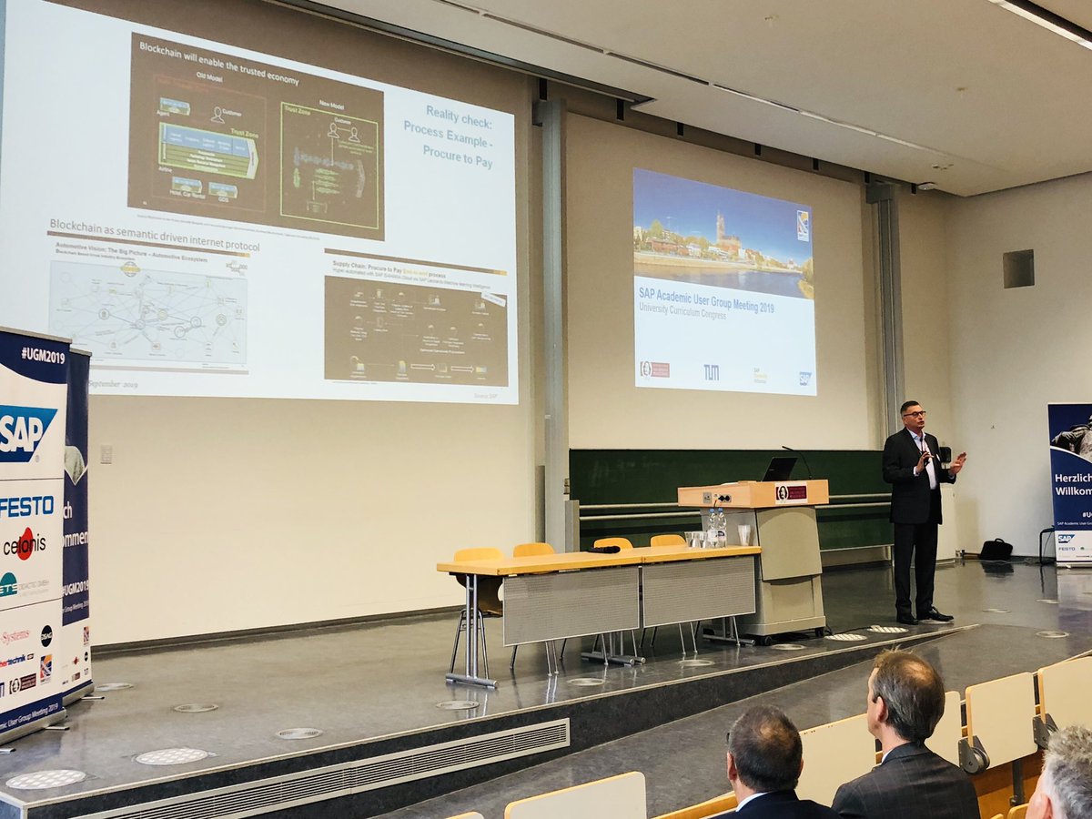 Otto Schell, Stellvertretender Vorstandsvorsitzender der DSAG e.V., Keynote beim #SAPAcademicUserGroupMeeting2019 #UGM2019 zu „Social architectures: Relevance of Connected Business“.