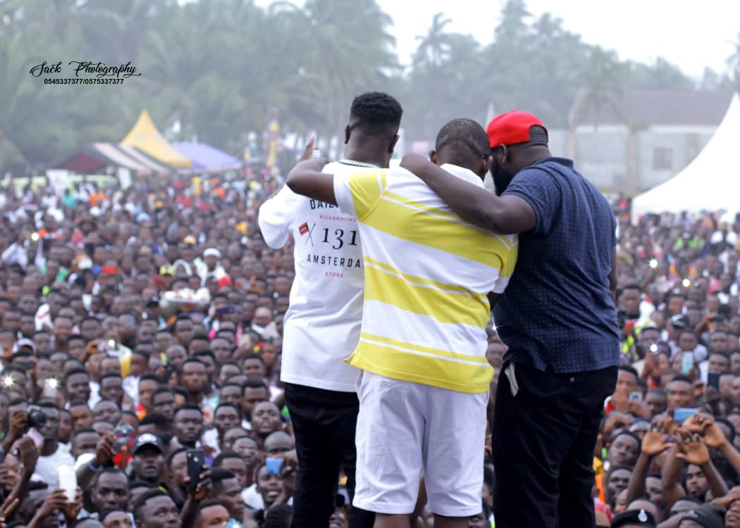hubghlive's tweet photo. History was made in #Saltpond On The #1st September 💞
Cc. #SackPhotography
. . .
#sarkodie
#jameskorsahbrown
#enobarony
#bismakthejoke
#kalybos
#stayjay
#djmensah
#djpakorich
#Lokal
#drduncan
. . .
#hubgh https://t.co/M9FHEzQfQv