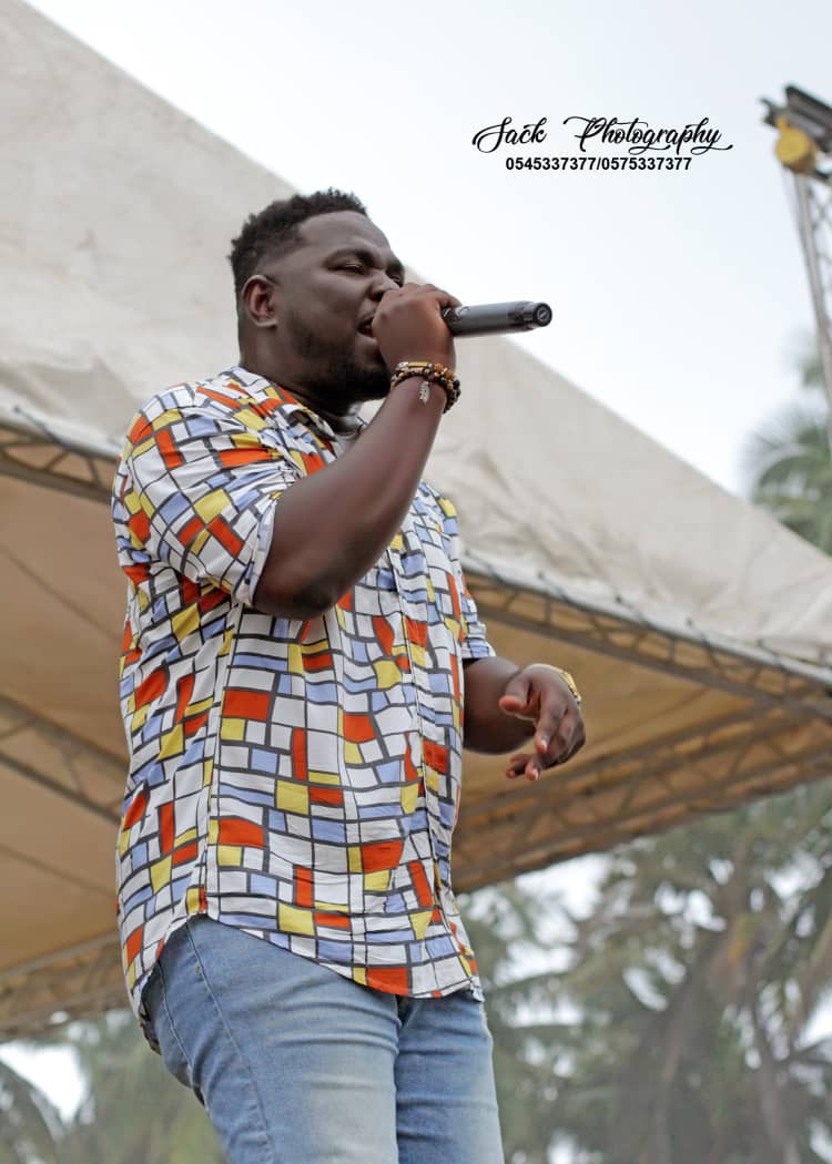 hubghlive's tweet photo. History was made in #Saltpond On The #1st September 💞
Cc. #SackPhotography
. . .
#sarkodie
#jameskorsahbrown
#enobarony
#bismakthejoke
#kalybos
#stayjay
#djmensah
#djpakorich
#Lokal
#drduncan
. . .
#hubgh https://t.co/ESHRWJ5XZg