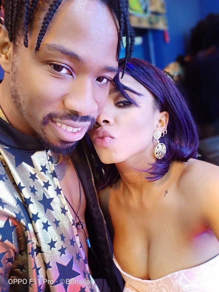JenMbhuri's tweet photo. Morning Team Mercy
This thing of not showing Mercy when she is happy is really annoying. Let her fight the screen will be on her and Ike through out. Last night after eviction it was worse, they kept showing same ppl for hours bt not Merike
#MoreScreenTimeForMercyAndIke
#bbnaija https://t.co/tbtiKvGopR