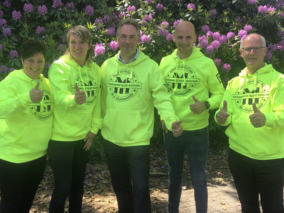 We zoeken nog steeds kandidaten voor Zuidoost-Brabant. Ook zoeken we nog enthousiaste bedrijven die werkplekken bieden en ambassadeurs voor dit project. Aanmelden kan tot 30 september, 15 oktober start het programma. Kijk hier voor meer info: youngmakers.nl