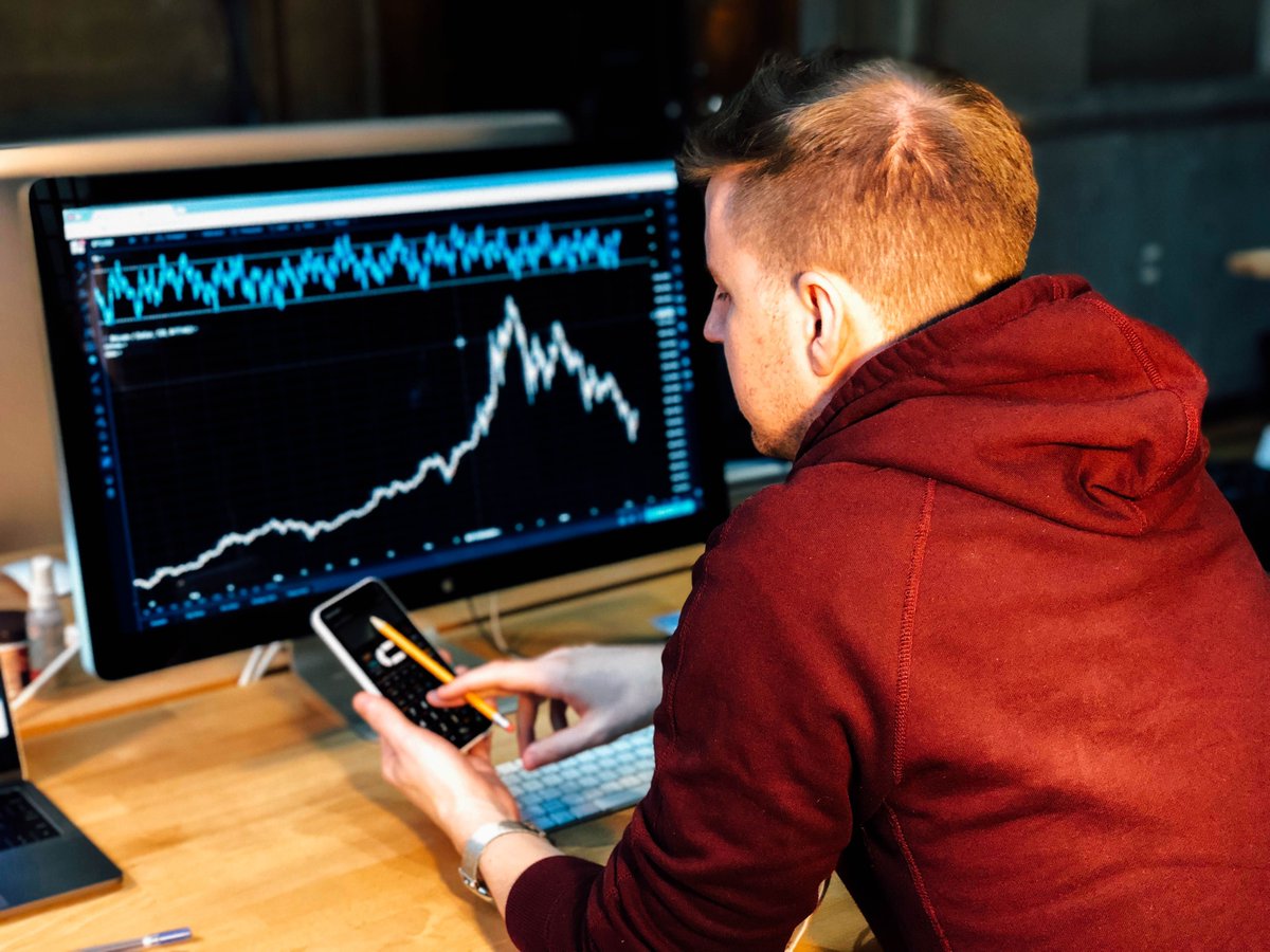 dash_works's tweet photo. #Learn how to understand and #predict data like the market value of diamonds + houses with Josh Peak #datascientist #softwareengineer using #GoogleColab’s #python kit #SciKit-Learn. Thursday 12th Sep 6.30pm at #Dashworks #Makespace 
Register: https://t.co/Cc8nw8NDLr @cyferlinx https://t.co/7WXtyOlQPc