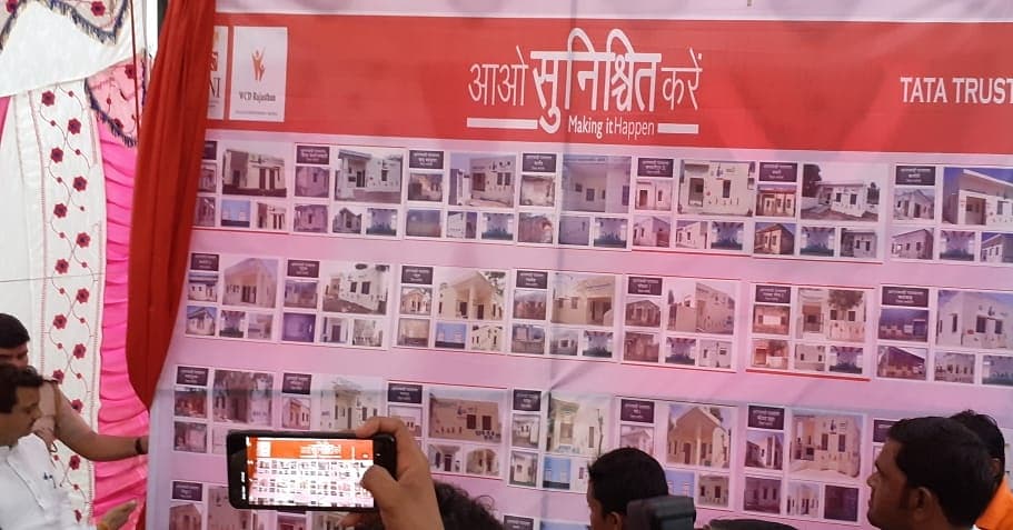 tini_tatatrusts's tweet photo. Inauguration of Asro Anganwadi center in Karauli District of Rajasthan by Member of Parliament Dr. Manoj Rajoriya. AWCs making a difference.
@tatatrusts
#poshanmaah #tatatrusts #projectmakingithappen https://t.co/LdfqGuXI7g