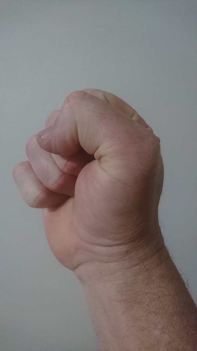 daz_gun's tweet image. So sad to hear the passing of Danny Frawley... So sad... Much love to his family... #RIPSPUD #RIPDannyFrawley #PutOutYourFist