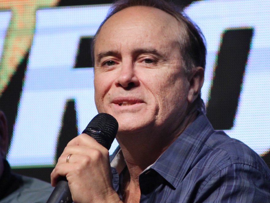 A big ol\ \happy birthday\ to major genre fave Jeffrey Combs!

Many happy returns, sir. 