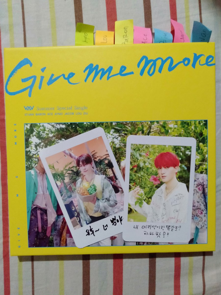 vavsunshine's tweet photo. My first ever VAV signed album 🤧🤧🤧🤧 I still really can't believe it. Talking to them in a short while during fansign is still the best. I delivered my 'Thank You' to them personally. 💙💙💙 And I will keep those beautiful memories forever 💙 #VAV #VAMPZ #GoalAchieved https://t.co/l3Szflmv7P