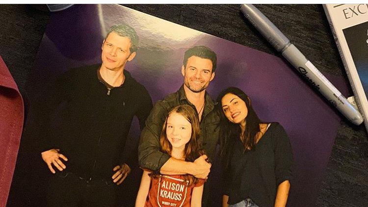 #Info Le cast hier réunit lors du convention 😍❤️