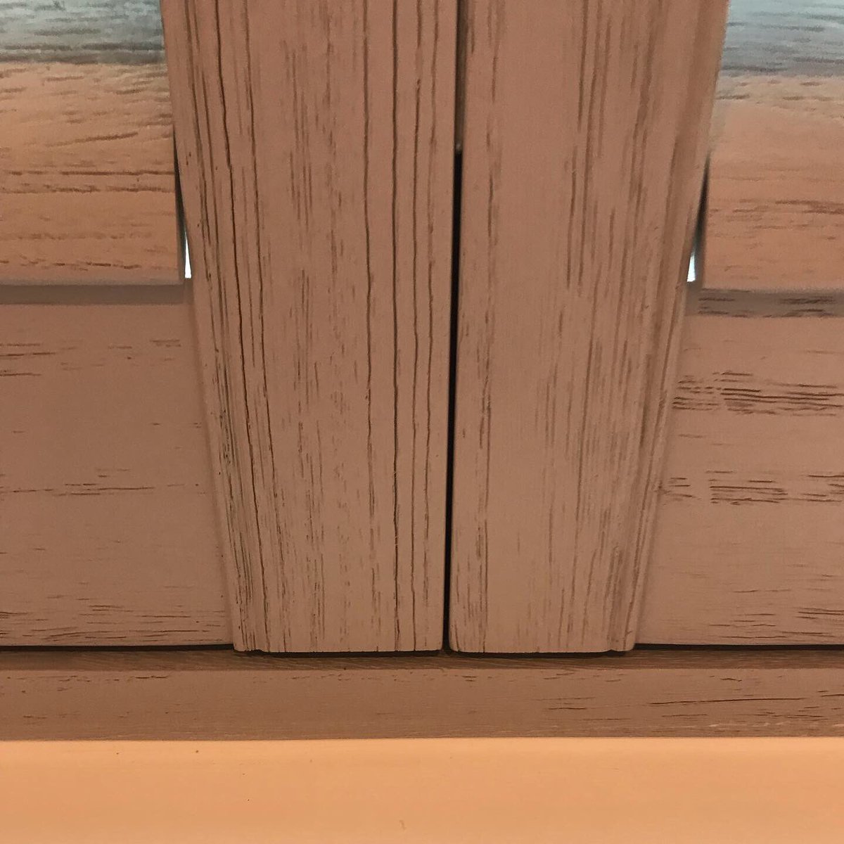 ssshutters's tweet photo. All grey everything. Grey stained hardwood shutters installed for a friend in sandhurst. Giving them privacy, light control and looking smart. ☎️ 01344 723128
📱 07770360035
📧 smartstyleshutters@gmail.com
🌐 https://t.co/dgPW0yQi8A https://t.co/WO7EoHBSy1