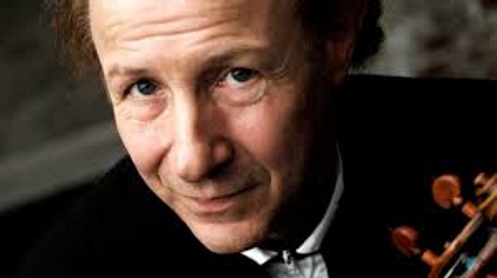 Appuntamento il 12 settembre alle 21 al #FestivaldiPortogruaro con l'Orchestra Filarmonica Slovena, la violinista Ilya Grubert, diretti da Philipp von Steinaecker. A Portogruaro presenta il Concerto per violino e orchestra di Brahms e la Sesta Sinfonia "Pastorale" di Beethoven.