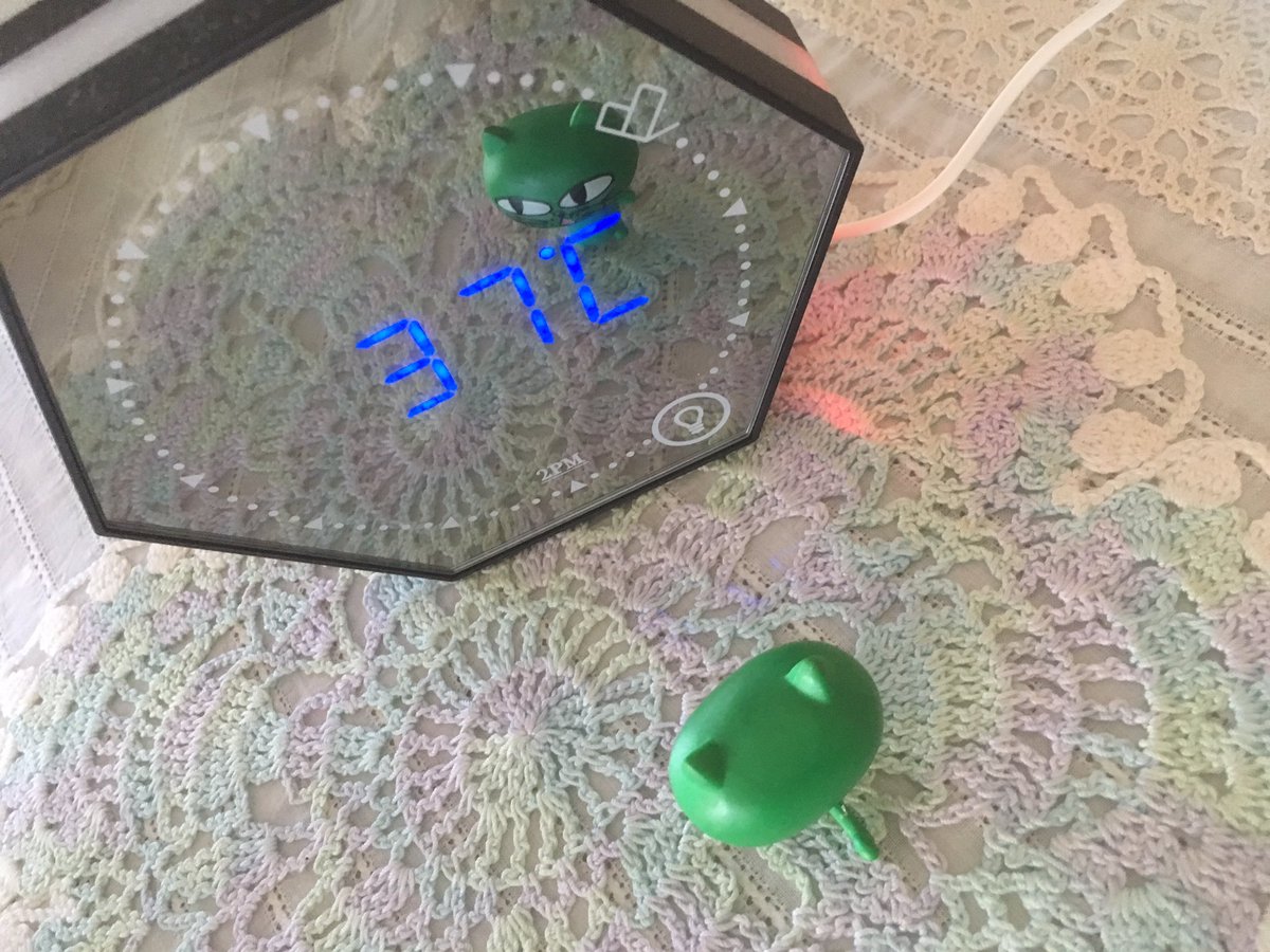 coucouTaec's tweet photo. So exhaustingly hot, today…🥵🥵
37℃ inside…
It's September, remember…?
#miniokcat #tomorrowbetterbeabetterday #toohotforseptember #2pmclock
#택연 https://t.co/IwRv60g9zj… https://t.co/jR90EuxotW