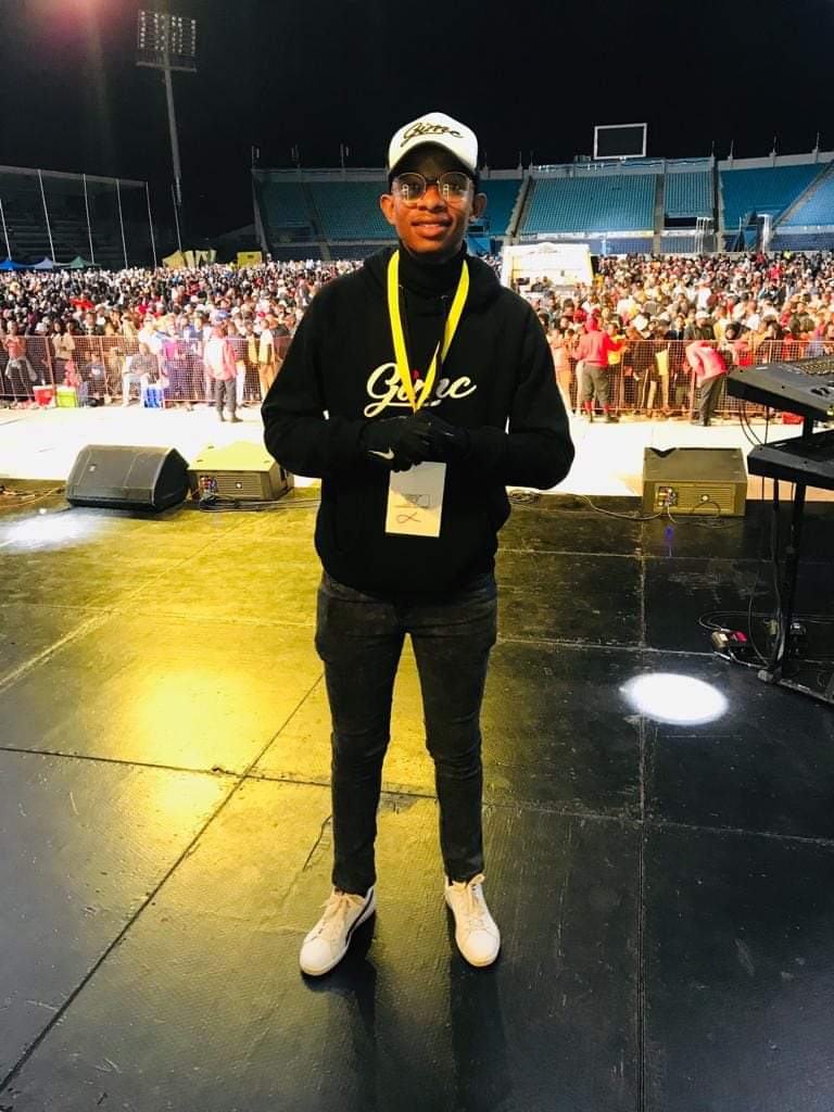 BwGimc's tweet photo. 📸| ..thank you to all those came out to support us at #GIMCFest on Saturday September 7th 2019. We shut down #GIMCWeek nicely at the Botswana🇧🇼 National Stadium 👌
#GIMC2019 #PitsoYaBotlhokwa https://t.co/kxEPro1vXm