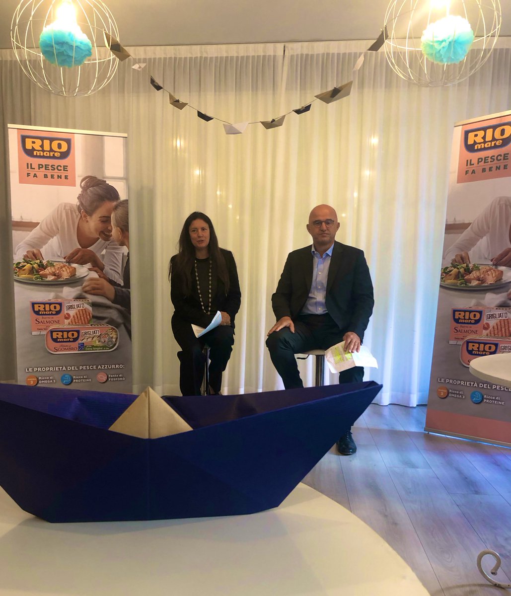 mammadalprimosg's tweet photo. Con la nutrizionista Elisabetta Bernardi e  Luciano Pirovano, esperto CSR Bolton Food parliamo di "alimentazione, pesce e bambini"

AD  #riomareilpescefabene #riomare #ilpescefabene https://t.co/0VDxWg7Cyg