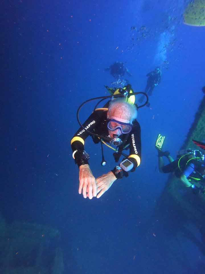 ChinaDaily's tweet photo. Ray Woolley, the world's oldest scuba #diver, broke his own world record by diving to the Zenobia shipwreck off the Larnaca coast in Cyprus — one of the world's best known diving spots — at the age of 96. https://t.co/q4V5votjjS