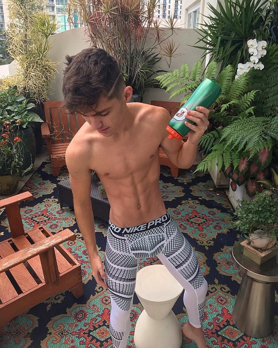 onlyfittwinks's tweet photo. https://t.co/ZmBkhHLfjV