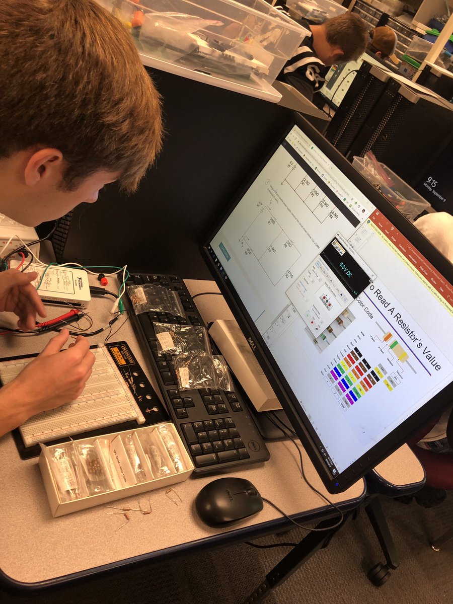 FowlerLHS_PLTW's tweet photo. Digital Electronics: Breadboarding and testing....we’re slowly getting there! @PLTWorg @RSD_STEM_DigLrn #DErocks #connectedlancer https://t.co/lrHc3jyayh