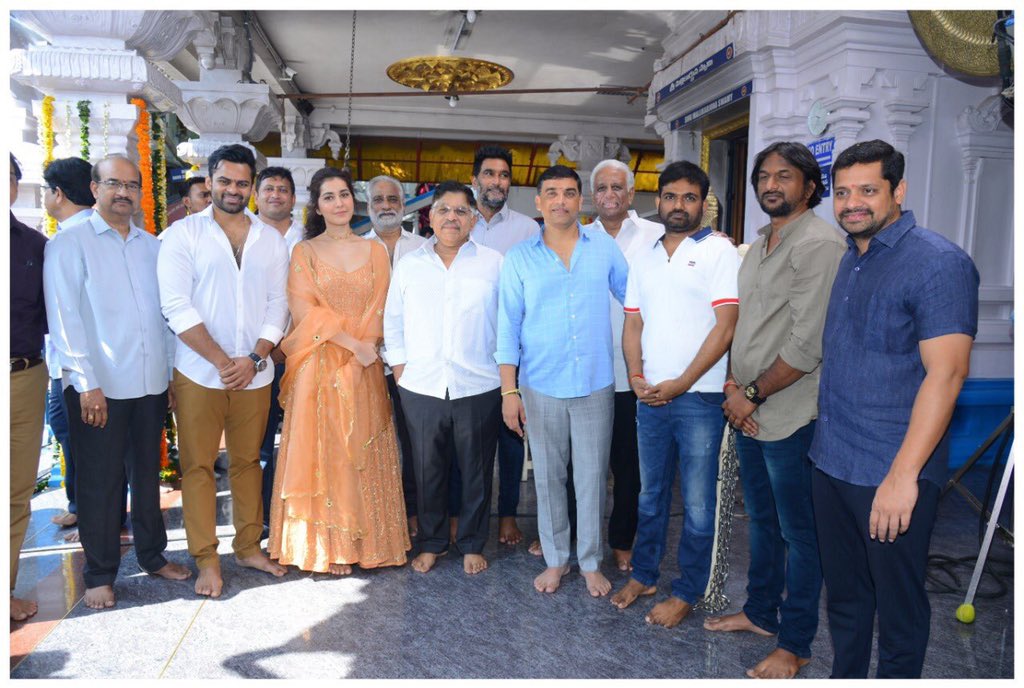 Powersekhar3's tweet photo. Pandaga Sandadi Repu 11:46am Nunchi Modhalu. 

Keep Waiting for Some Interesting Update From #PratirojuPandaage Team

#SupremeHero @IamSaiDharamTej @DirectorMaruthi @RaashiKhanna @MusicThaman @UV_Creations @GA2Official #BunnyVas @SKNonline https://t.co/wvDaGvxwTw https://t.co/Mu1o9hguxm