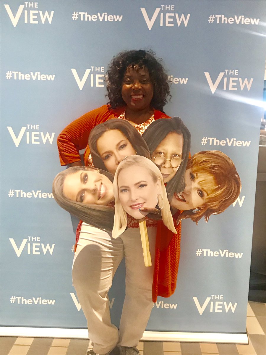 New York the 1st stop on my #TriplePlayBirthdaySlayInThreeStates    Getting ready to enjoy the <a href="/TheView/">The View</a> 
#62OnFridayThe13th