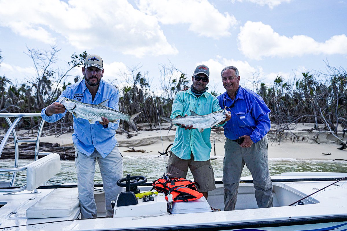 MyflyfishingC's tweet photo. The double!  Tarpon are so much fun. https://t.co/yjtJsRdNW3