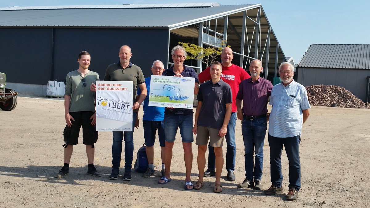servicepuntlev's tweet photo. Lokaal energie-initiatief Energie Collectief Tolbert (ECT) ontvangt 8.815 euro aan startsubsidie. Ze willen met het buurtschap een kleinschalig zon- of windproject realiseren. https://t.co/oFhUf7Ln1c https://t.co/0OpOu6Cq6c