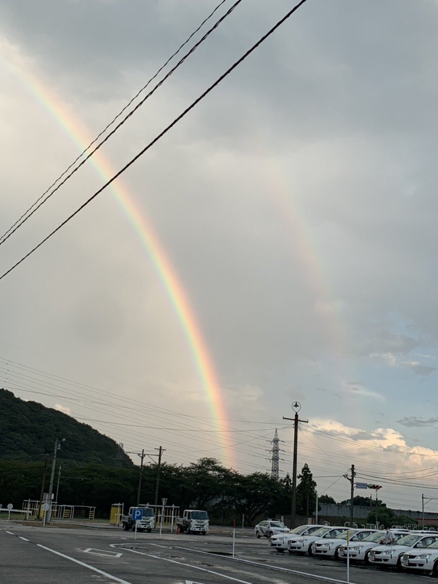 アイルモータースクール門司 En Twitter 今日の夕方 雨上がりのw Rainbow Wの虹は願い事が叶うとか アイル門司 アイルモータースクール 雨上がり 虹 ダブル レインボー 願い事は 叶うもの 叶えるもの