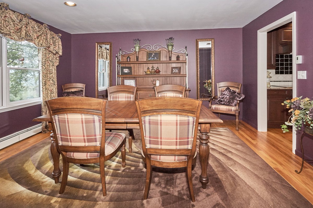 theanthonygteam's tweet photo. NEW LISTING!! 3 Augusta Court | Tuxedo Park, NY | 3 Bed | 2.5 Bath The Anthony G Team @ Keller Williams Valley Realty See MORE @ https://t.co/QPHMAPpCX2... #TheAnthonyGTeam #KW #KWVR #TheHudsonValley #HudsonValley #realestatelife #realtors #newlistings #homeforsale #house https://t.co/gYQ77n68q5