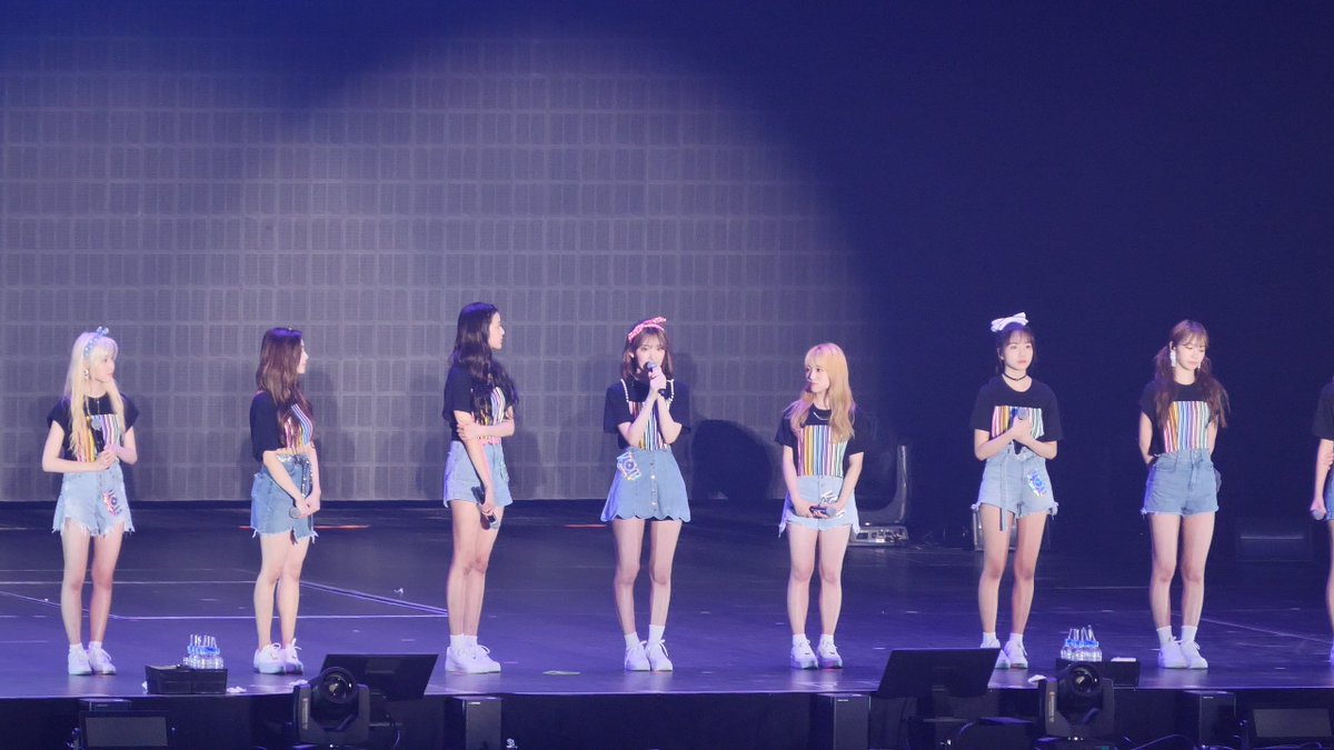 [4K] 190908 EYES ON ME in JAPAN 아이즈원 엔딩멘트(ending ment) 풀직캠 Full fancam youtu.be/pkTzWbNrLQk <a href="/YouTube/">YouTube</a> 님이 공유