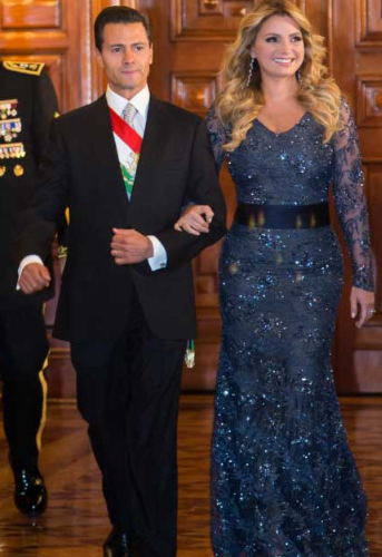 Vestidos de XV mexicanos o charros en la ciudad de México