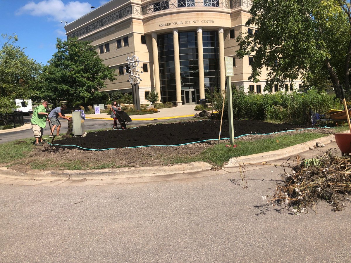 ECFacilities's tweet photo. The Edgedome prairie garden has been transformed into a pollinator garden. After grading the soil, the Landscape and Grounds staff, along with some volunteers, planted dozens of milkweed, butterfly weed and many other native plants. https://t.co/g0cmsKvHnU