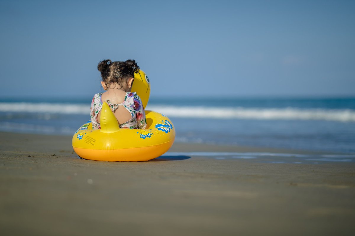 GermanRuizPhoto's tweet photo. Nuestra amada Violeta cada vez le tiene más confianza al mar... en especial si es el de su tierrita... jejeje #Cartagena #FatherInLove #Fujifilm #XT30 #Fujinon #56mmF12 #XPhotographer https://t.co/h7UOcQ9FHk