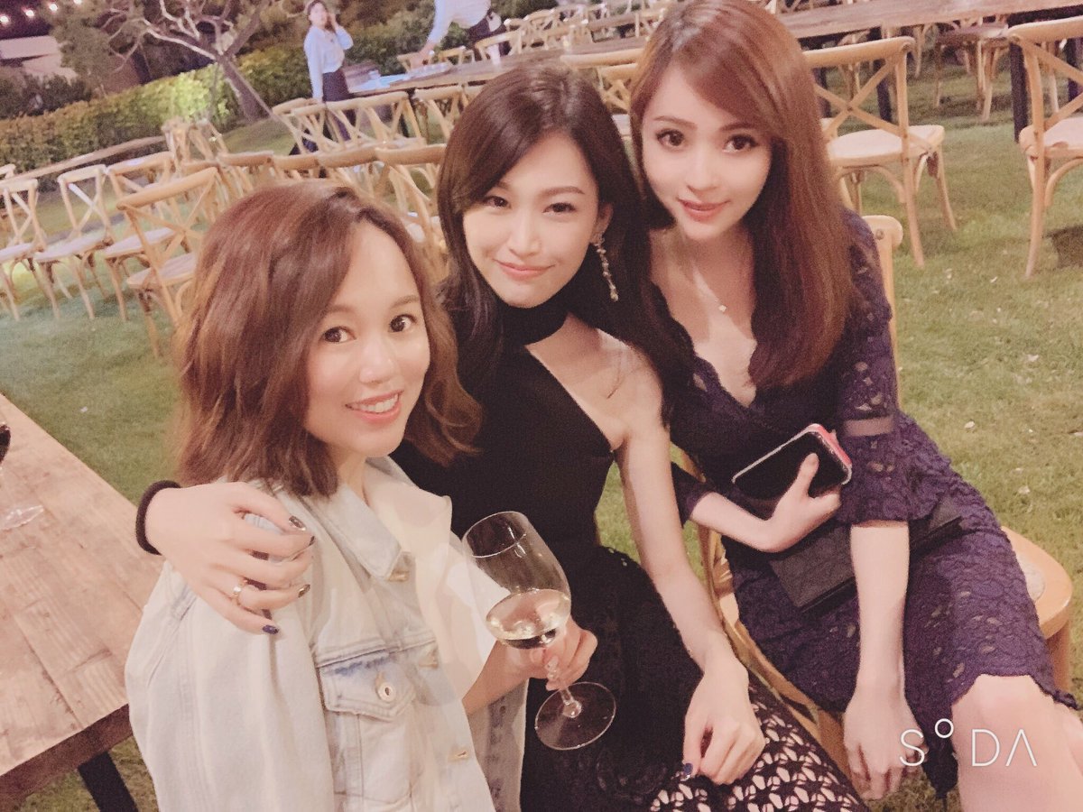 ChaoMorica's tweet photo. 緣分真是妙不可言
不同國籍不同文化綁在一次
浪漫又奇妙♥️
#korea #wedding https://t.co/yVQY1oGJKN