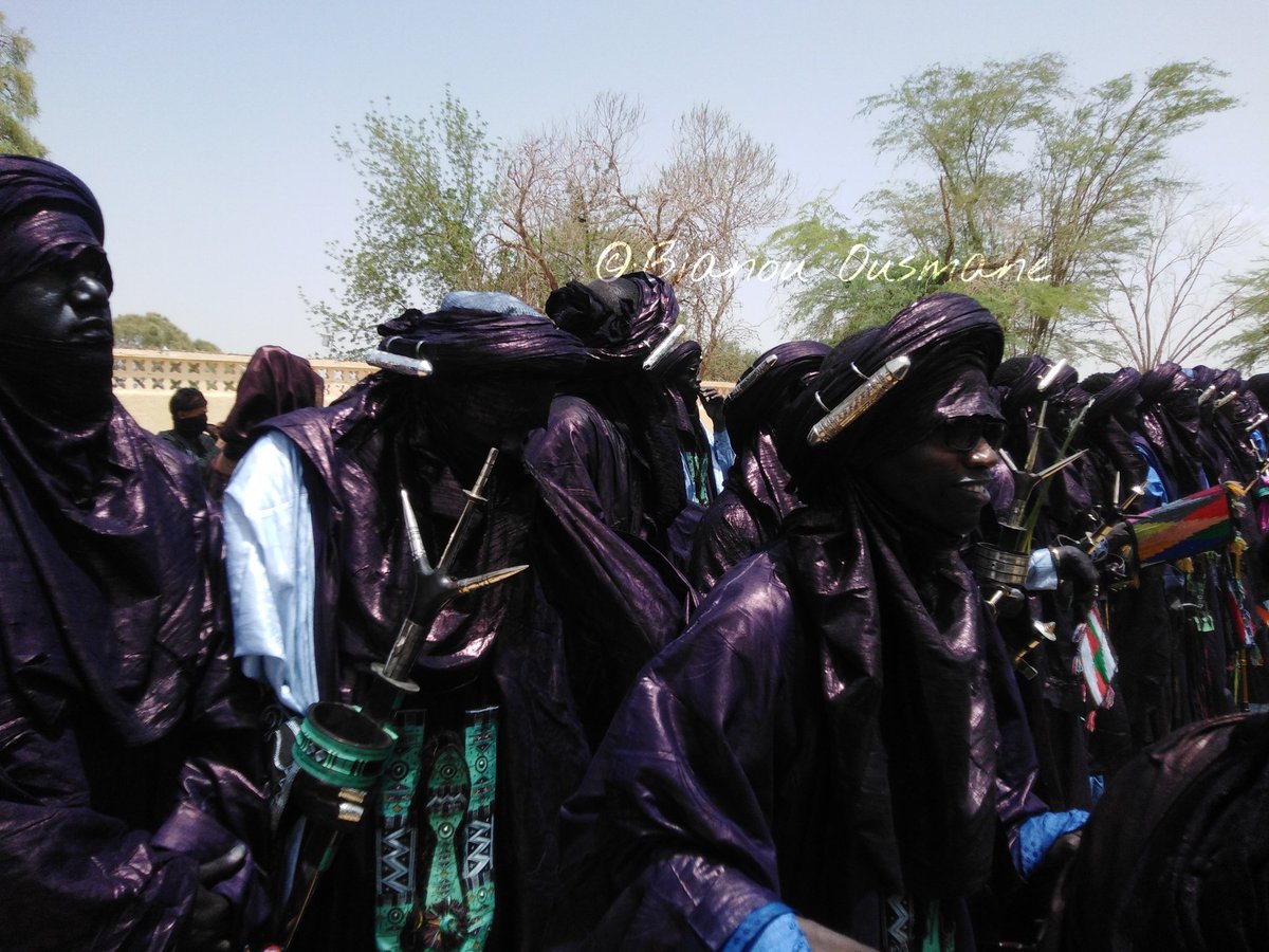 Obianou's tweet photo. La fête fût belle 🎊🎉💫 avec Les #OBASS  😍😍😍🎉🎊 
#Bianou2019 #Agadez 
#visitNiger #visitAgadez
#Bianou #Culture  #Traditions https://t.co/Te9mYiRPrk