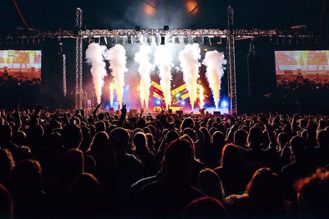 joshmeatsix's tweet photo. Gunnersville 2019 📷 @Warbey https://t.co/8rvnk99pTZ