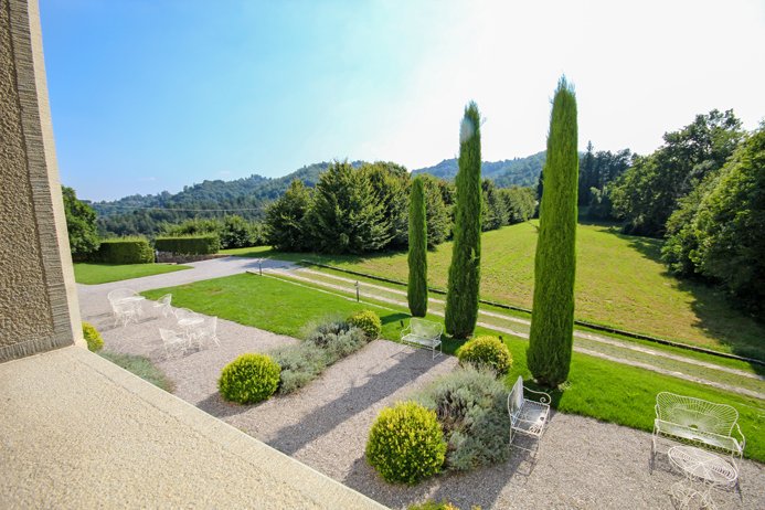 ValleRealEstate's tweet photo. https://t.co/urAnKKKZBO
– BERGAMO _ PARCO DEI COLLI _ VALMARINA
Prestigioso appartamento indipendente panoramico di mq 170
#bergamo #valmarina #ramera #appartamento #casastorica #parcostorico #casaindipendente #parcodeicolli #percorsodeivasi #bergamoimmobiliare #apartment https://t.co/3zTq1in7as