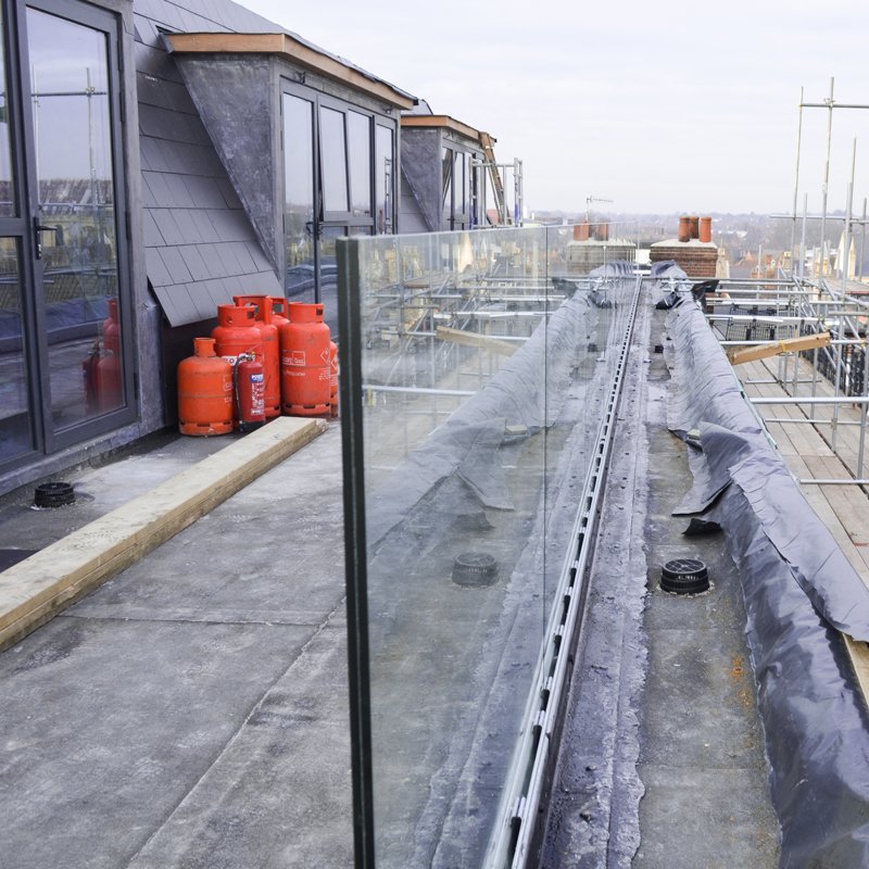 When looking at this view we understand why our client added a glass balcony to their property. By installing a frameless glass balustrade, their home now has more space to relax and watch the sun set. Please contact us on our website for any quotations zcu.io/Iu8v