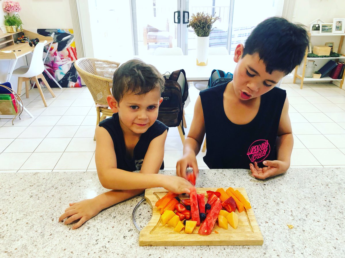 ASobsessions's tweet image. My little fruit bats! My two boys go absolutely crazy for fruit! 

Living in Central Queensland where the weather is constantly HOT fruit is the best for an added on snack with breakfast, lunch and even dinner!

#HealthyEating #fruitsandberries