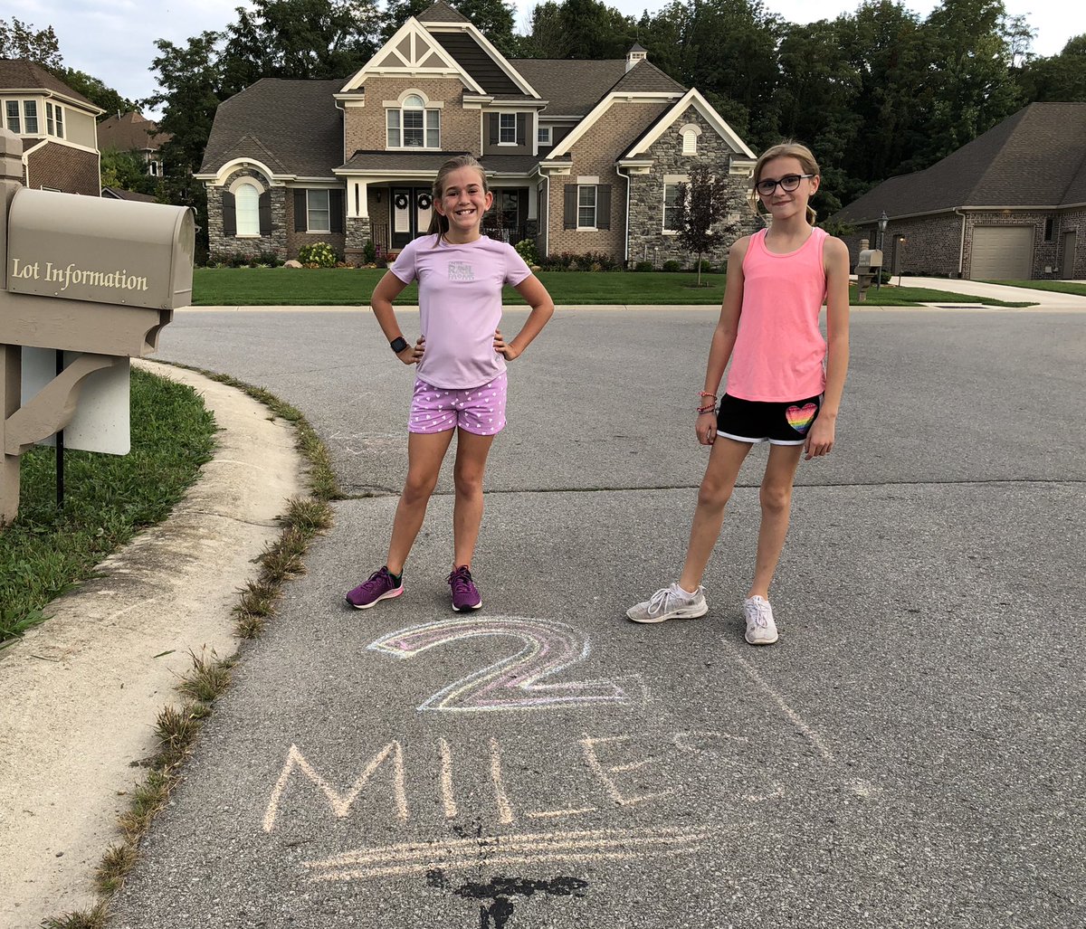 shift32319's tweet photo. On Sundays we dream big, set goals, connect with our neighbors, and unleash greatness #AroundFishers. It’s awesome. Looking forward to bringing this experience to a n’hood near you soon. #RunWithMe #AroundFishers #MentalHealthAwareness #CreatingConnections #UnleashingGreatness https://t.co/8a5zJU0fFG