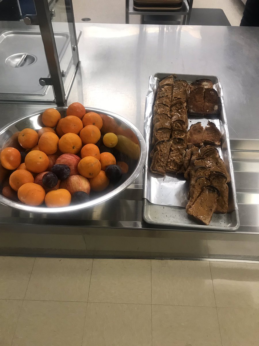 GearyGators's tweet photo. Our breakfast program started this morning. We are thankful for our wonderful volunteers who make programs like this possible. https://t.co/YYtUPTxV5U