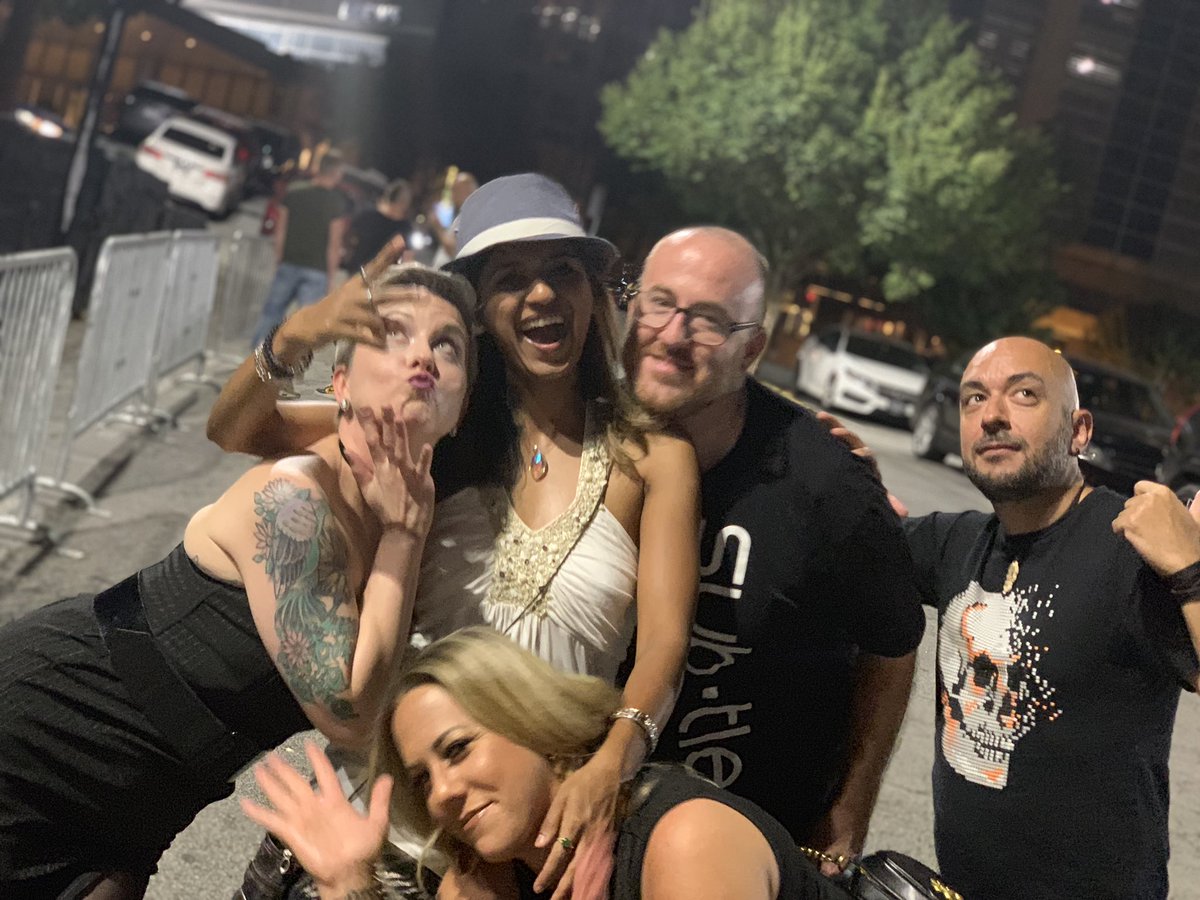 I have no idea what’s happening here 🤣