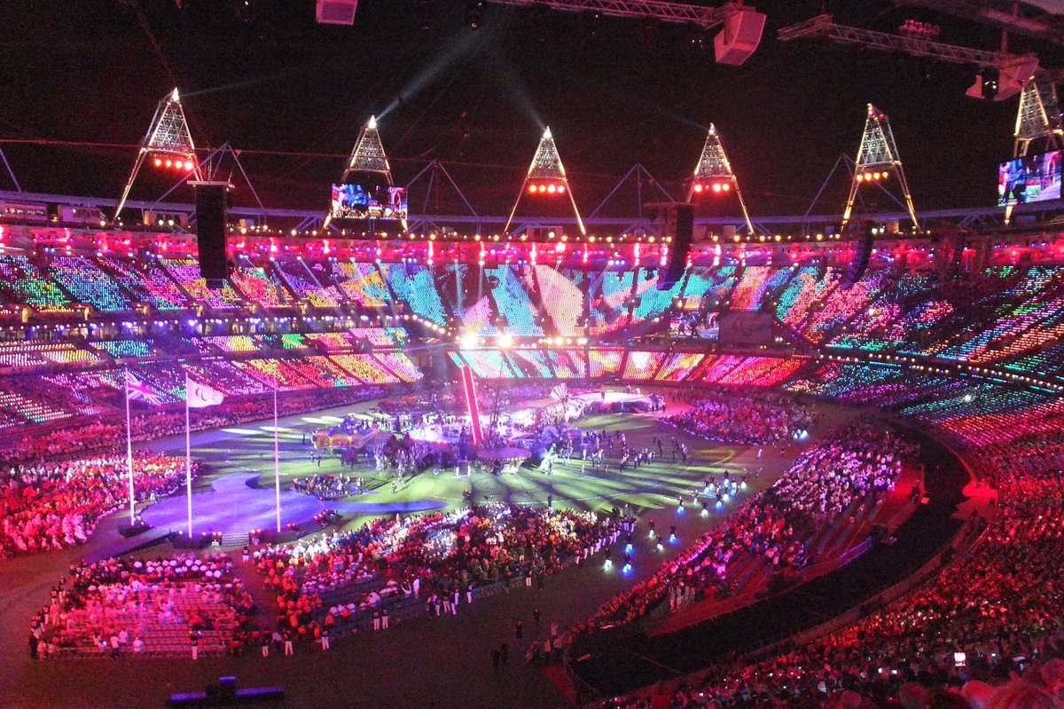 #OnThisDay 7 years ago...

Coldplay closed #London2012 with a legendary performance at the <a href="/Paralympics/">Paralympic Games</a> Closing Ceremony 🇬🇧

📅 09 Sep 2012
🍓 youtu.be/PavXZzYFcug