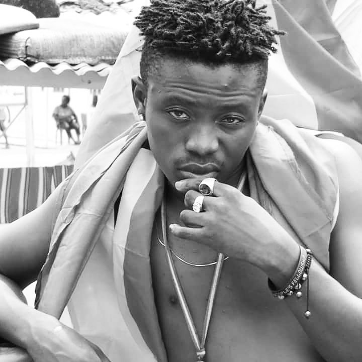 DMightyMuziK's tweet photo. SHATTA MOVEMENT..
let vote #DMIGHTY to win Dancehall song of the year and Dancehall artiste of the year.
@GAMA19. Vote Code is *713*714# and send after then u type O to the next page..
4lyf is 4lyf..
Paah! paah!! paaah!!!
@shattawalegh @Akon @stonebwoyb https://t.co/HsmPkaNdDw