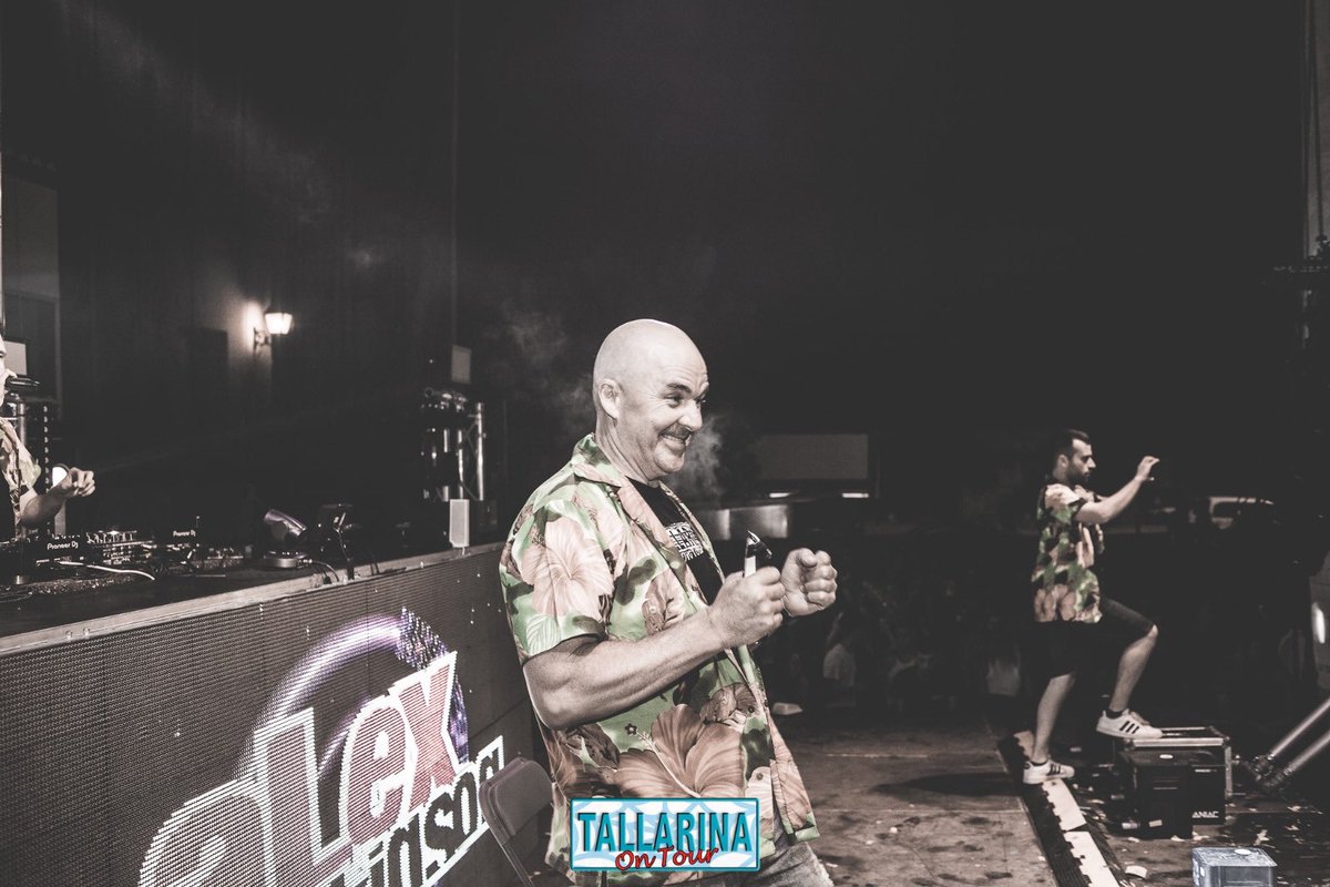 Que emoción, que emoción!!! Empieza una nueva semana!!!!
S14 <a href="/TallarinaOnTour/">TallarinaOnTour</a> en #Benaguasil #Valencia
L16 #Tardeo #TallarinaOnTour en #Barqueros #Murcia
Nos sigues?? <a href="/SantiBertomeu/">Santi Bertomeu</a> #Party #Tallarinazo