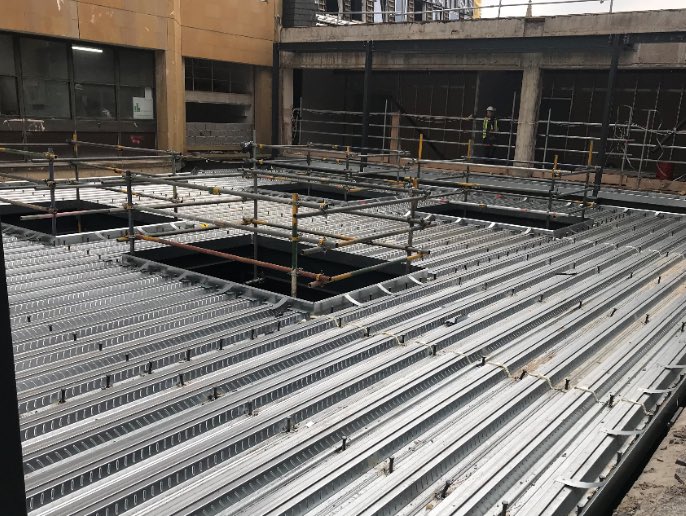 mccrory_brick's tweet photo. Busy weekend at #NorthgateHouse in Halifax. Metal Deck and Stud Welding complete. All ready for the first major concrete slab pour later this week 👌🏼 https://t.co/m3acJwhhqY