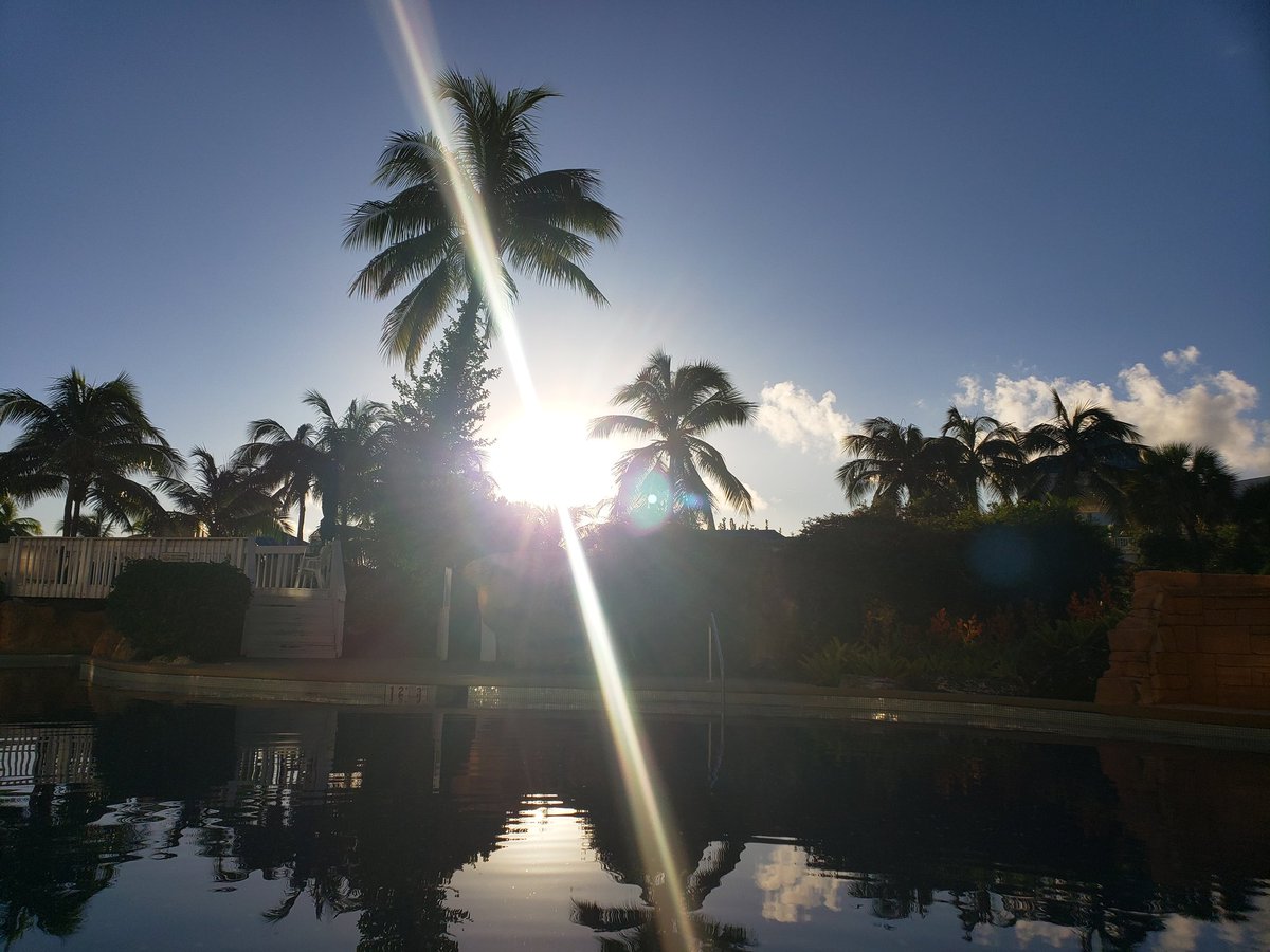 And this my friends is one of the reasons I have a side hustle! 🏝