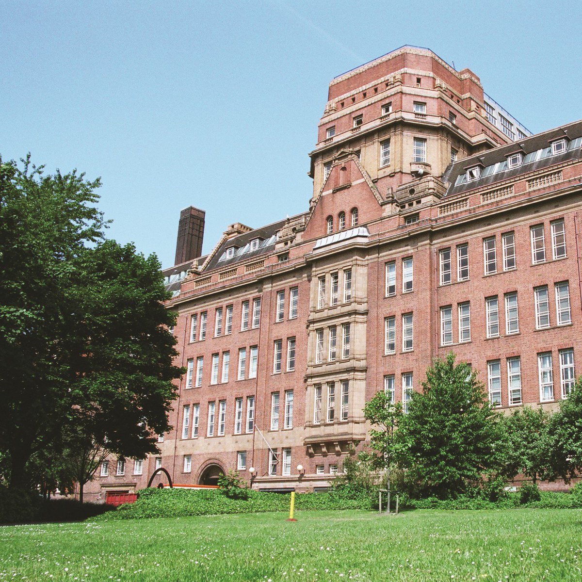 UoMLibrary's tweet image. We can&apos;t wait to welcome everyone to the Library next week 😃 Who&apos;s excited? #UoMGetStarted