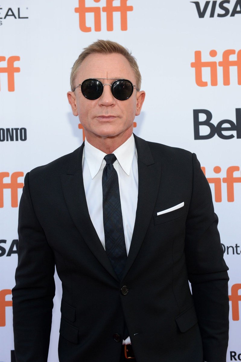 Daniel Craig Sunglasses Knives Out