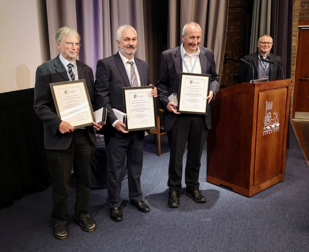 RSC_BMCS's tweet photo. 🏆Congratulations to the winners of the 2019 Malcolm Campbell Memorial Prize:

Dr Christopher Murray (Astex), Dr Patrick Angibaud, (@JanssenGlobal) and Prof. Herbie Newell, (@NICR_NCL @UniofNewcastle) as representatives of the erdafitinib team.

#20thCamMedChem
#BMCS_Awards https://t.co/GnvfGp3Pdc