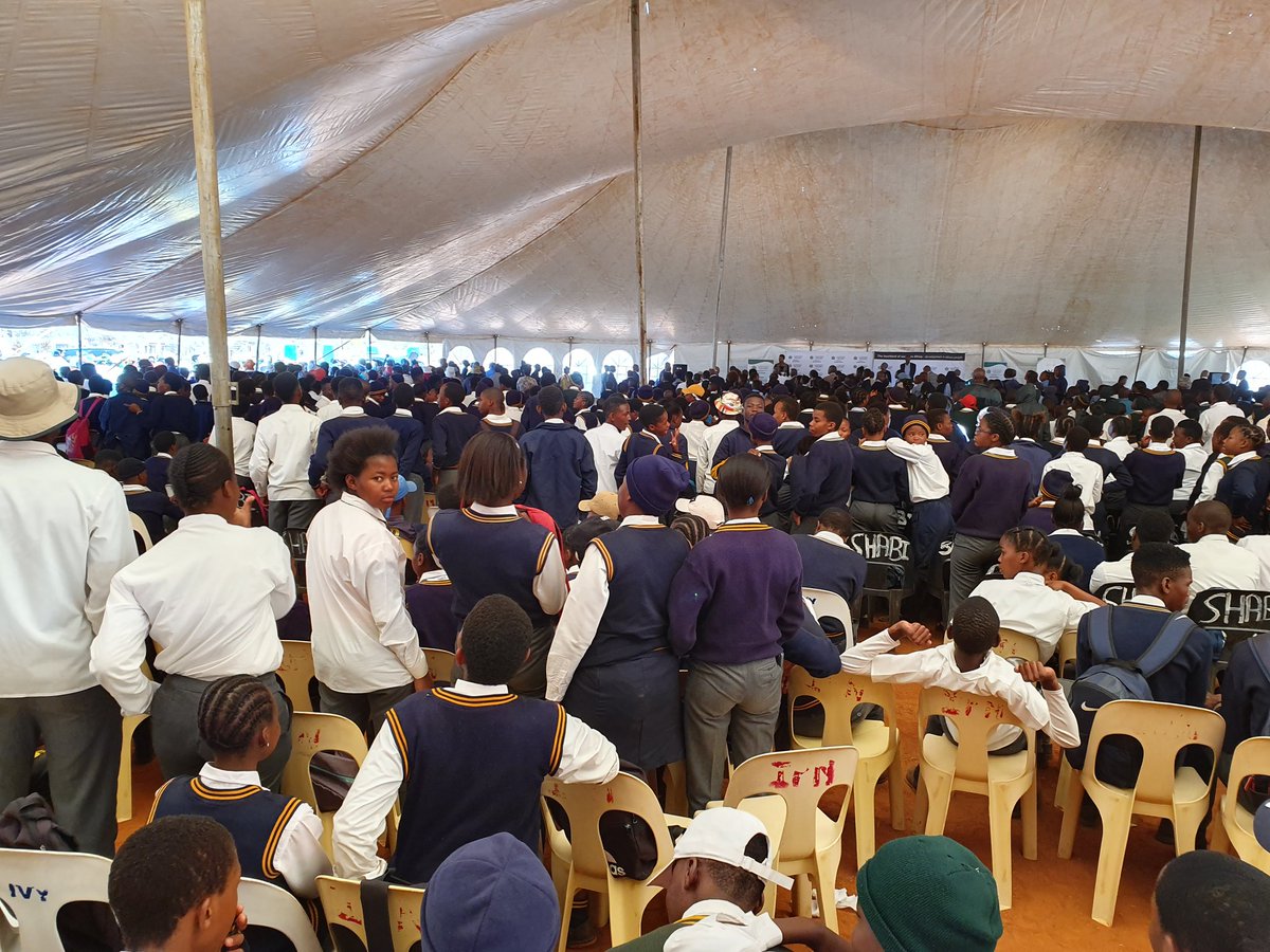 SamMakondo's tweet photo. Learners from the surrounding schools and community members gathered at Ga-Marishane village for a prayer session following the murder of a Thandi Mampane over the weekend. Premier Mathabatha is leading his delegation. https://t.co/JCKedilY0d