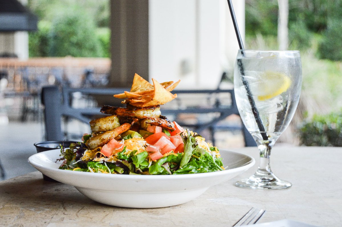 RedTailHomes's tweet image. Spectacular views and the Florida lifestyle you've dreamed of. That's what makes RedTail second to none. hubs.ly/H0jrMPd0